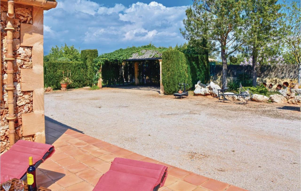 Hébergement de vacances Awesome In Biniali With Wifi *